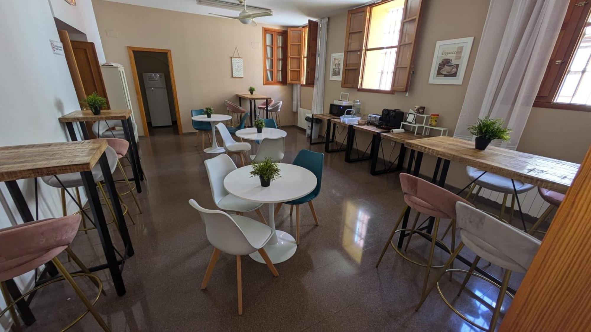 Hostal El Convent De Монкада Экстерьер фото