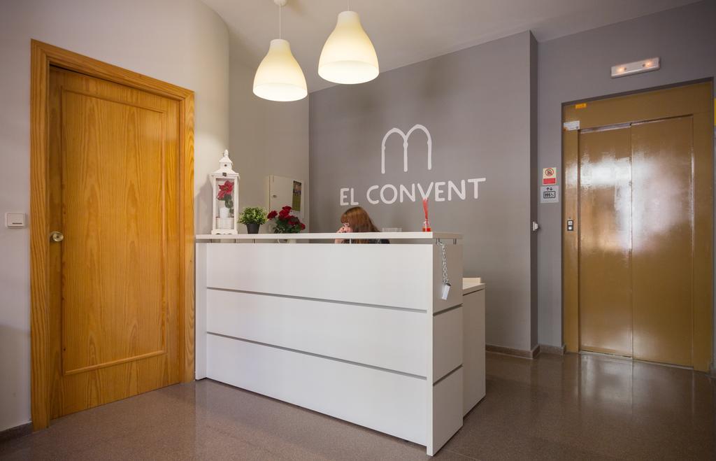 Hostal El Convent De Монкада Экстерьер фото